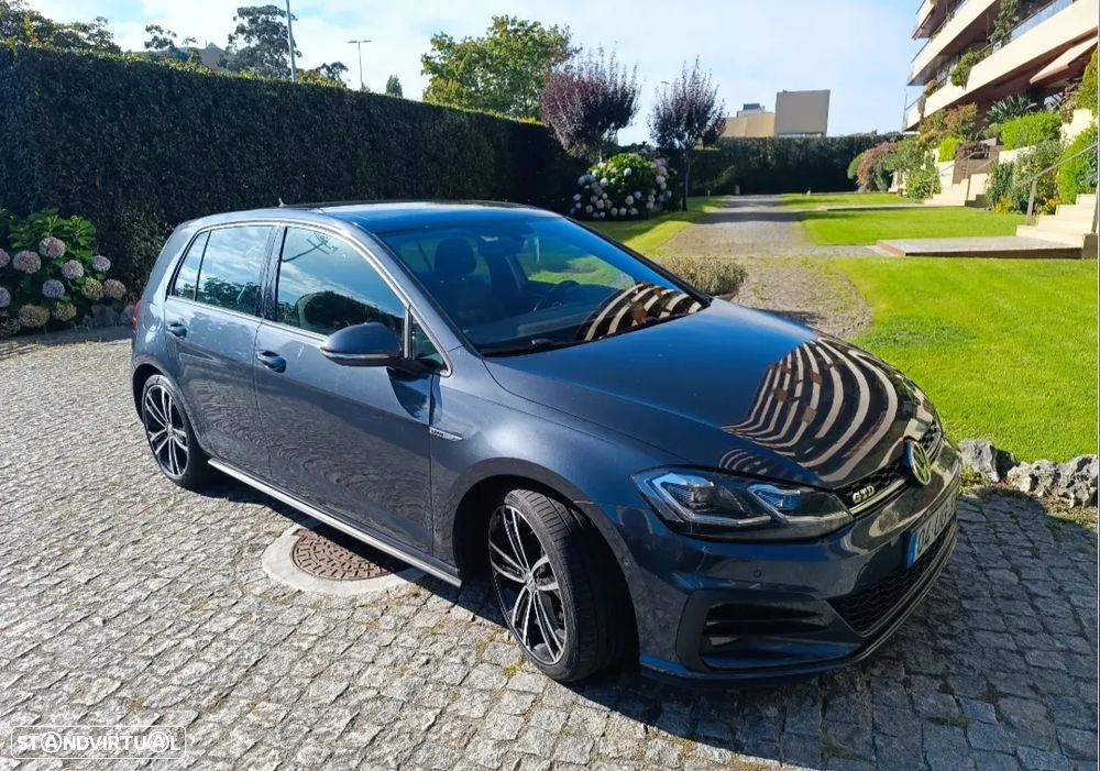 VW Golf 2.0 TDI GTD DSG - 4