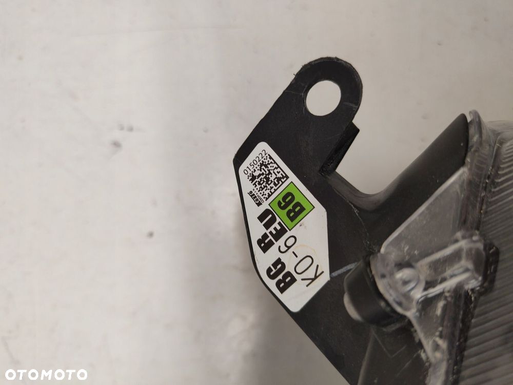 TOYOTA YARIS IV SOCZEWKA LAMPA PRAWY PRZÓD EUK06 - 3