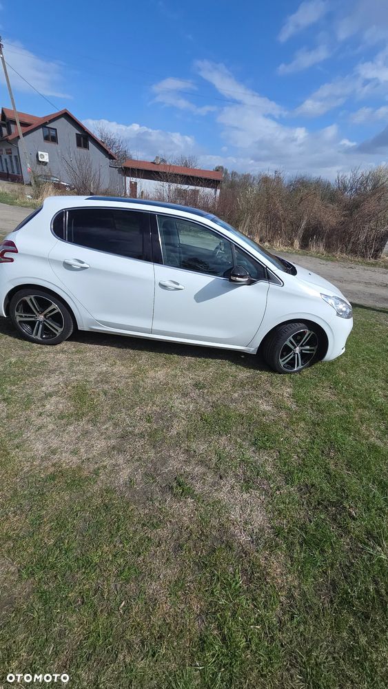 Peugeot 208 82 VTI Allure - 3