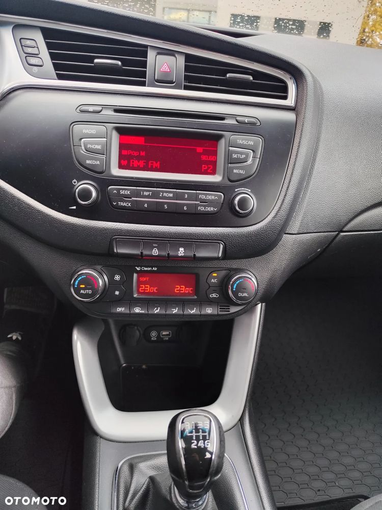 Kia Ceed Cee'd Kombi 15-18 - 18