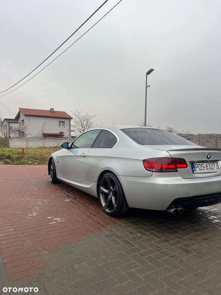 BMW Seria 3 330d - 3