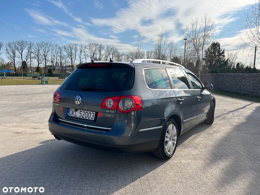Volkswagen Passat 2.0 TDI DSG Highline - 5