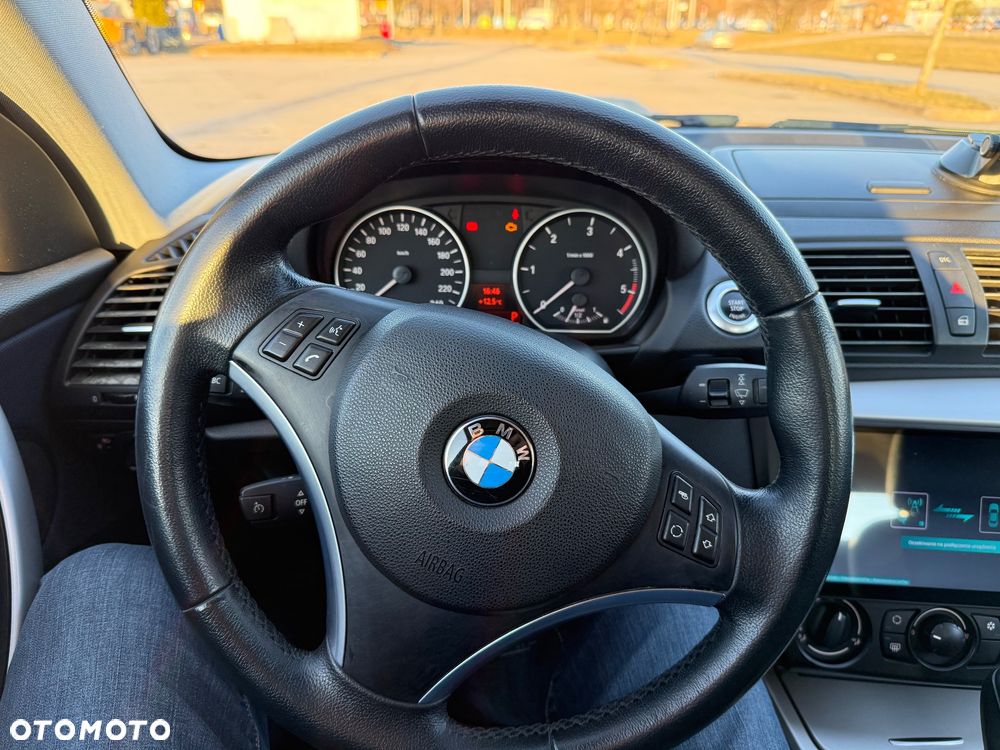 BMW Seria 1 118d - 10