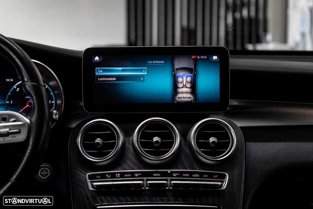 Mercedes-Benz GLC 300 d 4Matic - 29