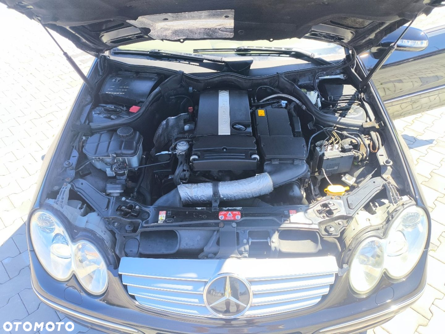 Mercedes-Benz CLK - 16