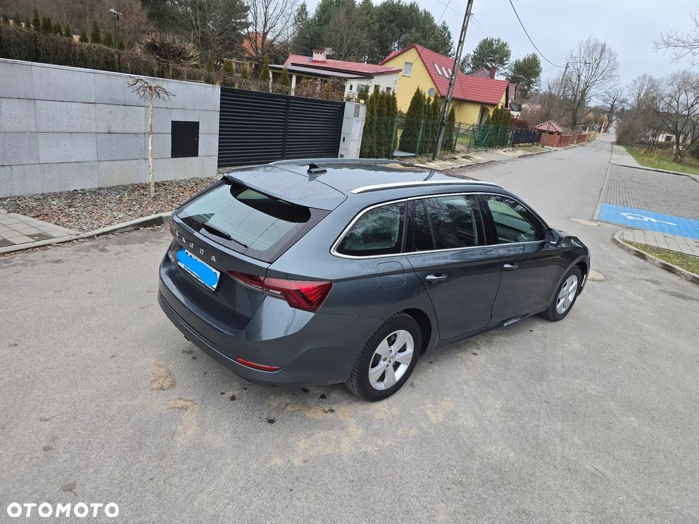 Skoda Octavia 2.0 TDI DSG Edition - 10
