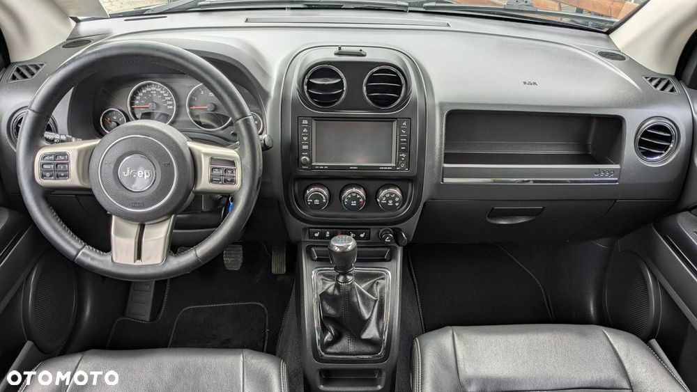Jeep Compass - 26