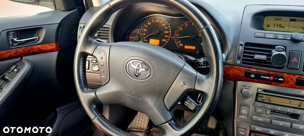 Toyota Avensis 2.0 VVT-i Prestige - 18