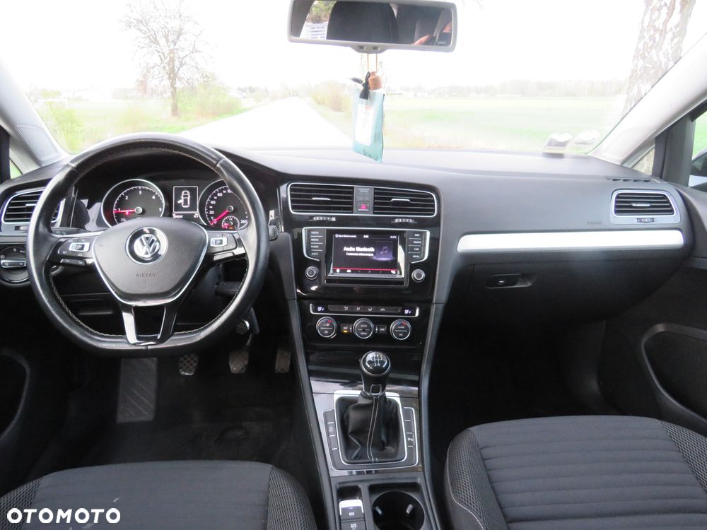 Volkswagen Golf 1.6 TDI Comfortline - 8