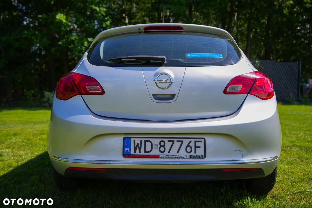 Opel Astra 1.6 Enjoy - 24