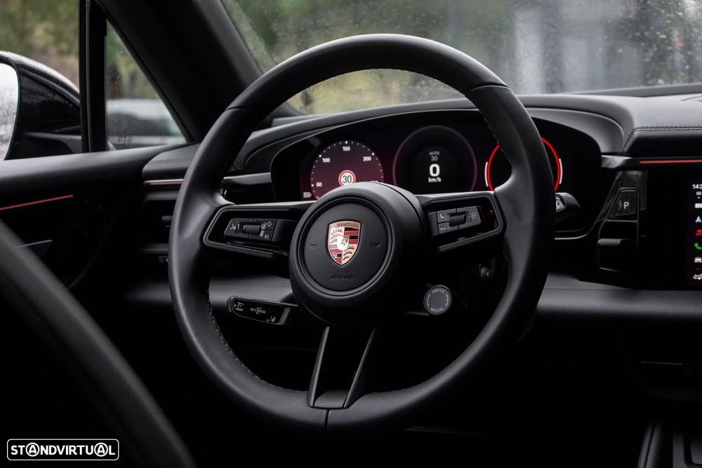 Porsche Macan Electric 4 - 40