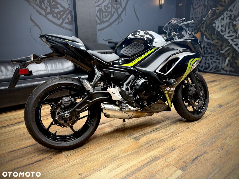 Kawasaki Ninja - 5