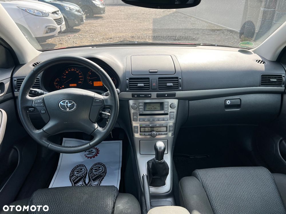 Toyota Avensis 2.0 VVT-i Sol - 13
