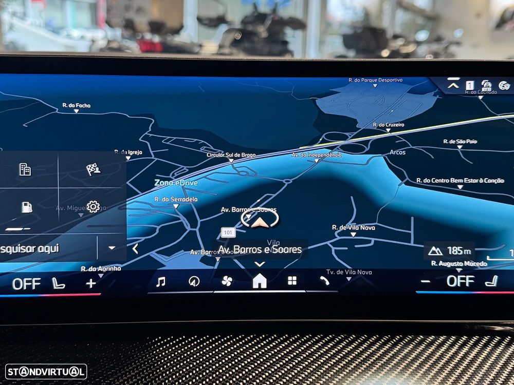 BMW 330 e Pack Desportivo M Pro Auto - 10