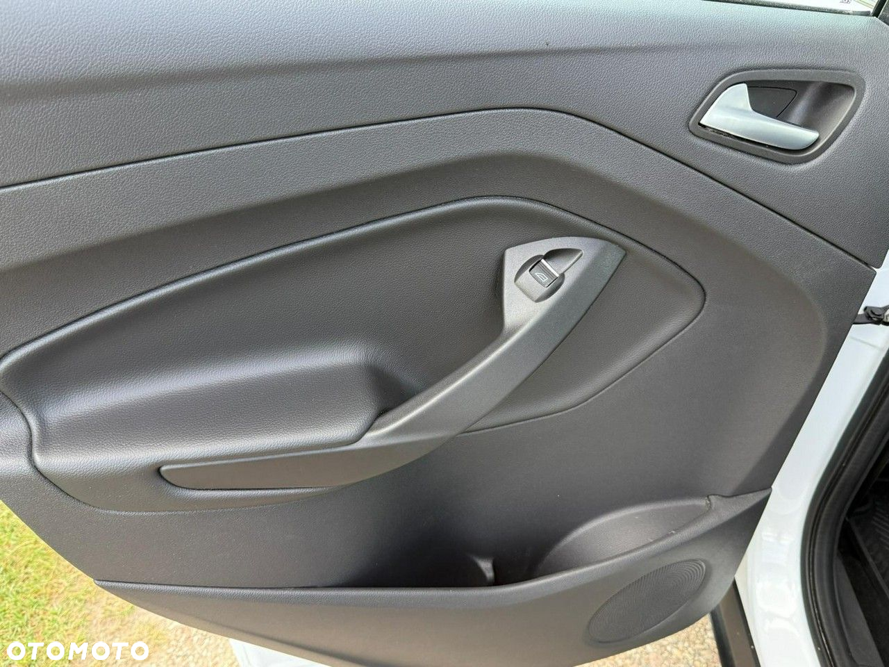 Ford Kuga - 30