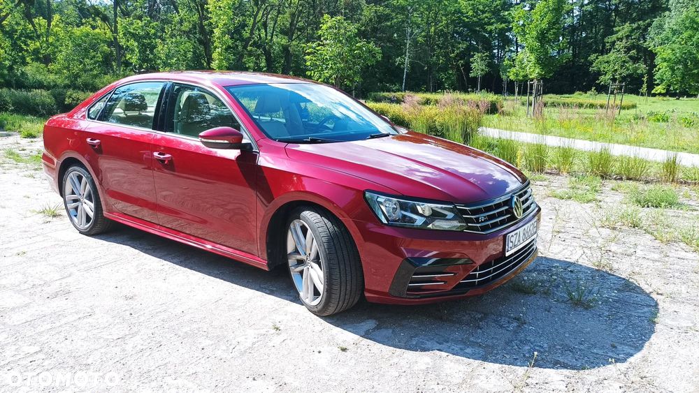 Volkswagen Passat - 4