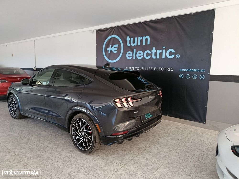 Ford Mustang Mach-E 98.7 kWh GT AWD - 3