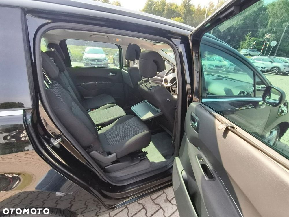 Peugeot 5008 - 15