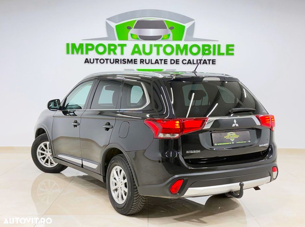 Mitsubishi Outlander 2.2 DI-D 4WD Automatik Intense - 15