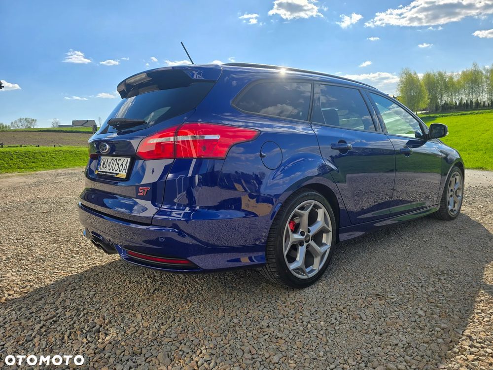 Ford Focus - 4