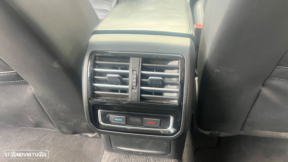 VW Passat Alltrack 2.0 TDi DSG 4Motion - 44