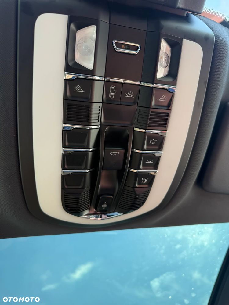 Porsche Macan Standard - 20