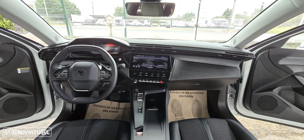 Peugeot 308 BlueHDi 130 EAT8 Allure - 22