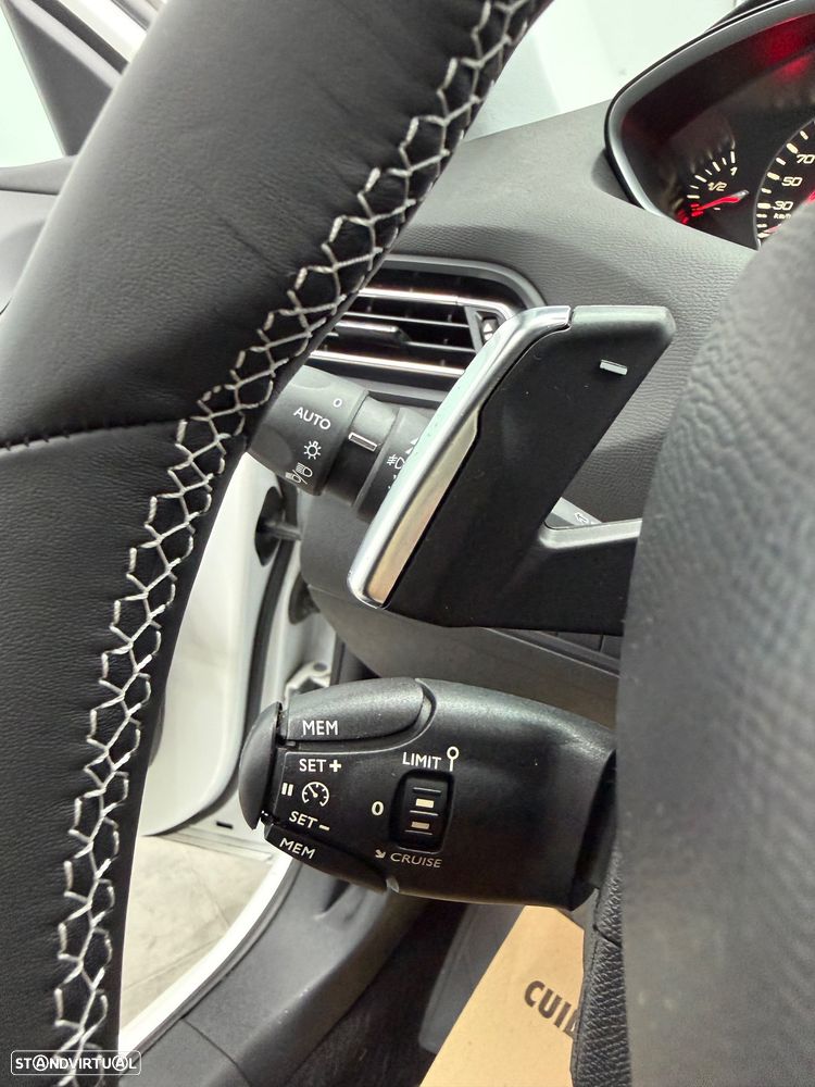 Peugeot 308 - 15