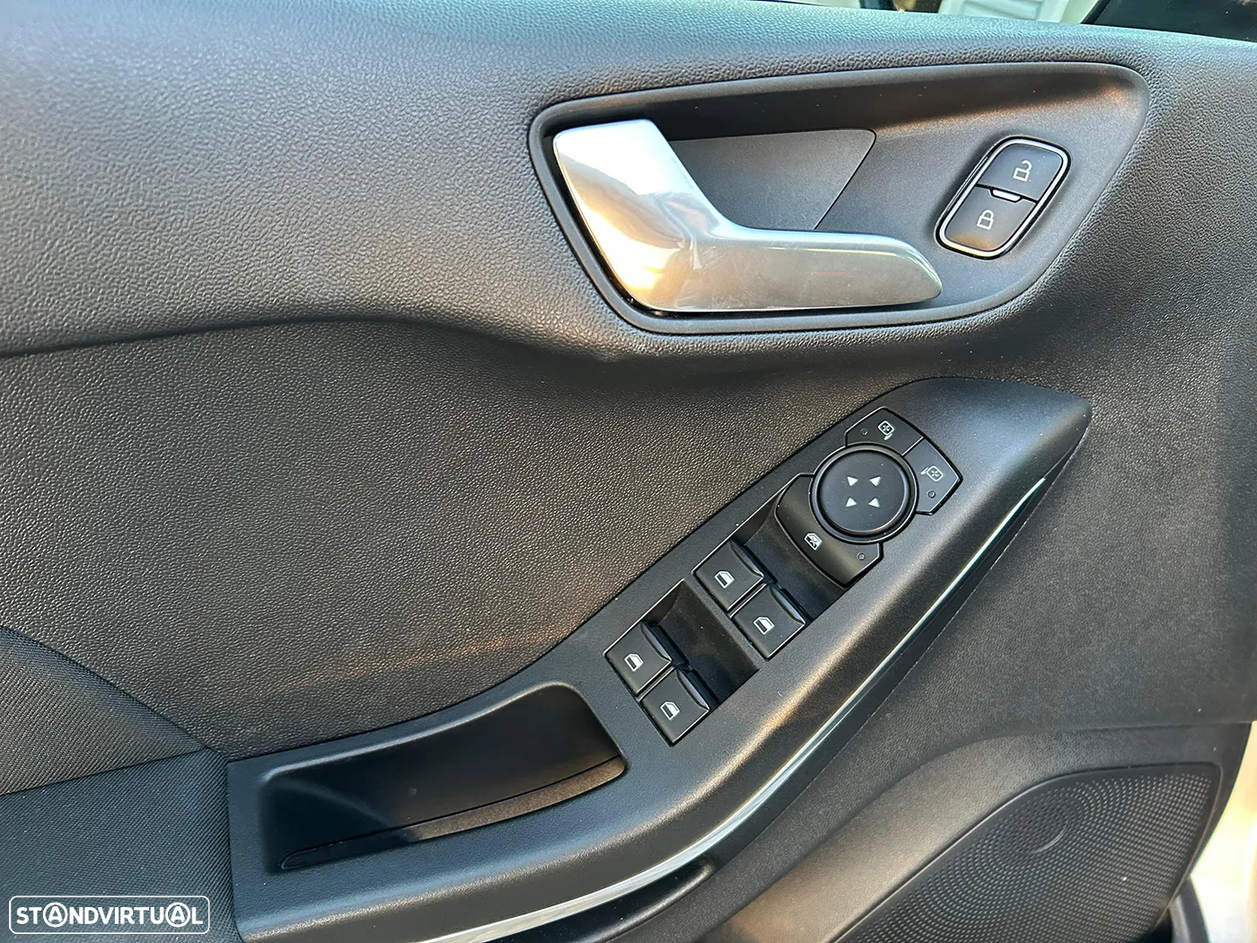 Ford Fiesta 1.0 EcoBoost ST-Line X - 20