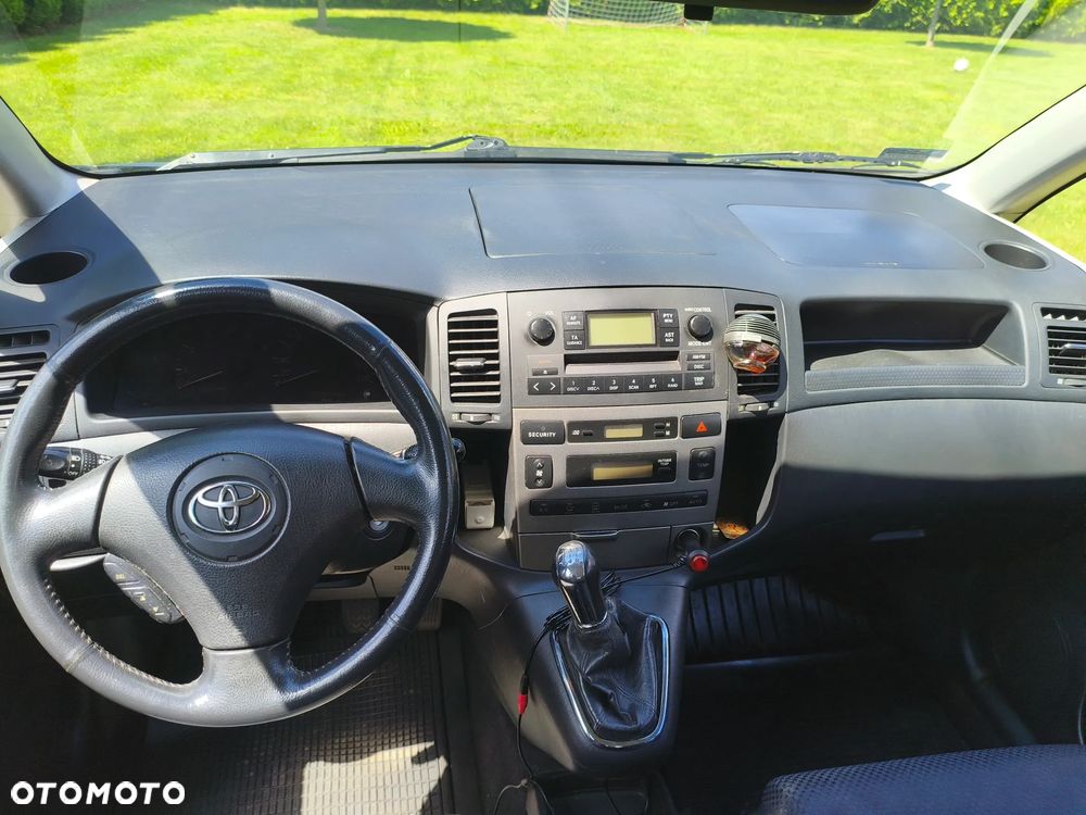 Toyota Corolla Verso 2.0 D-4D Sol - 9