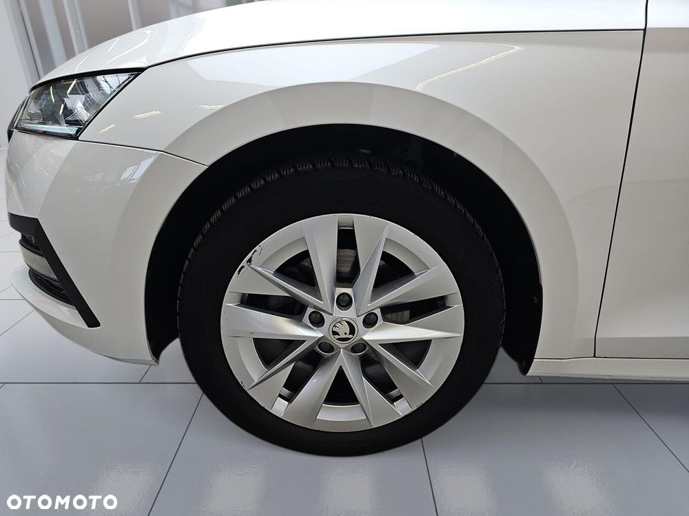 Skoda Octavia 2.0 TDI Ambition DSG - 35