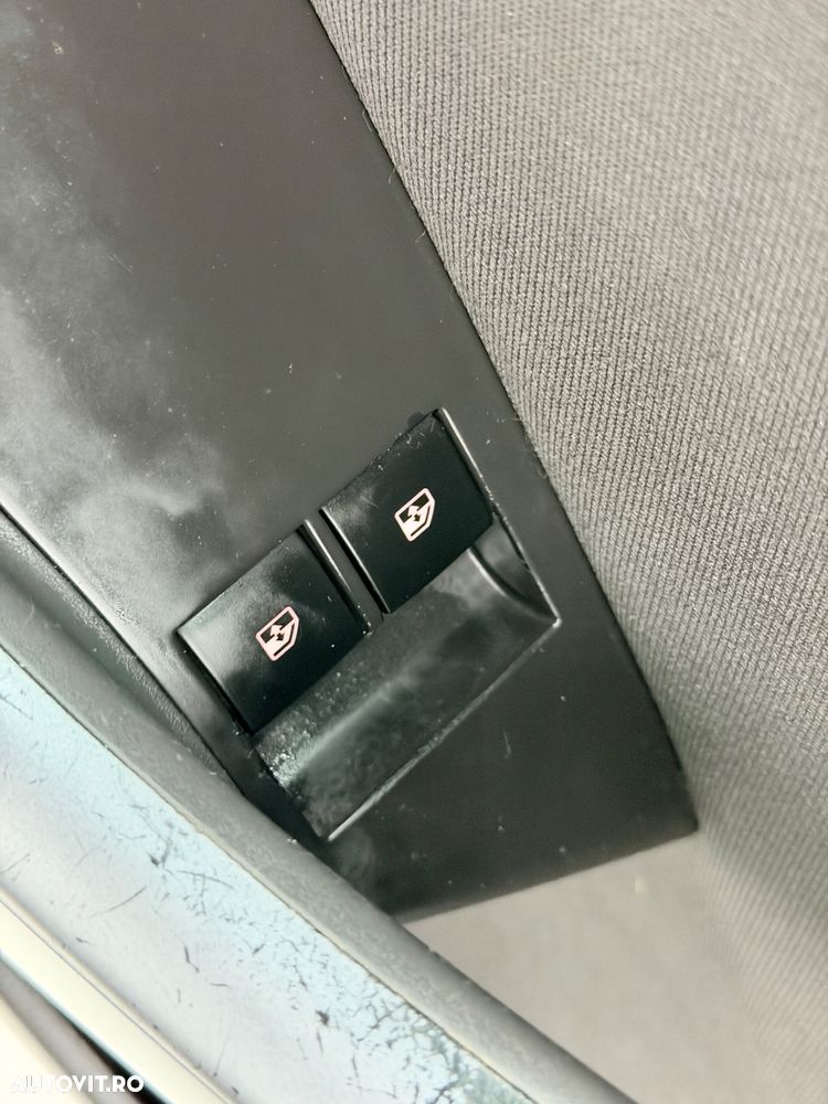 Opel Astra 1.7 CDTI DPF ENERGY - 11