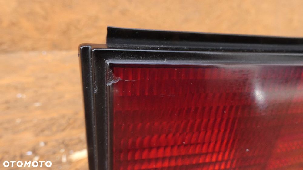 BMW E31 LAMPA KLAPY  LEWY TYŁ - 3
