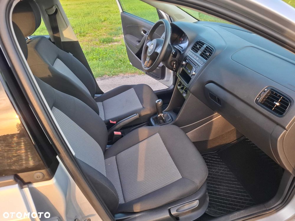 Volkswagen Polo - 8