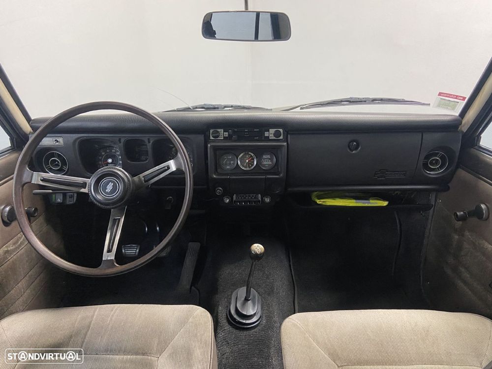 Datsun 1600 - 9