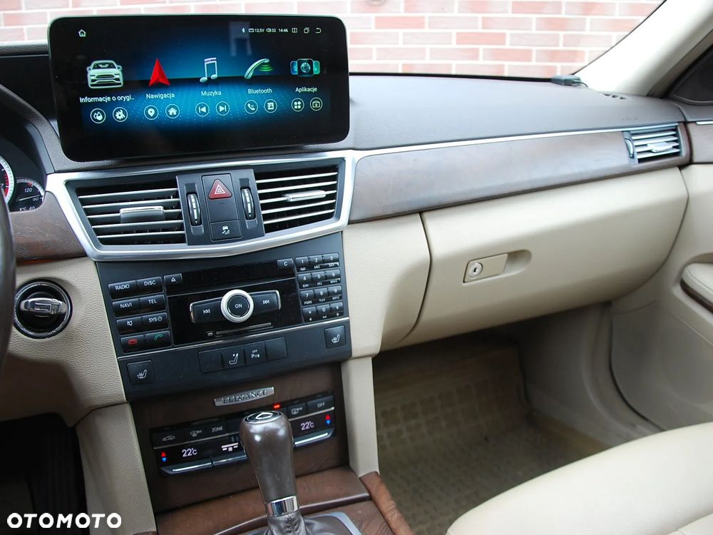 Mercedes-Benz Klasa E ver-200-cgi-blueefficiency-elegance - 16