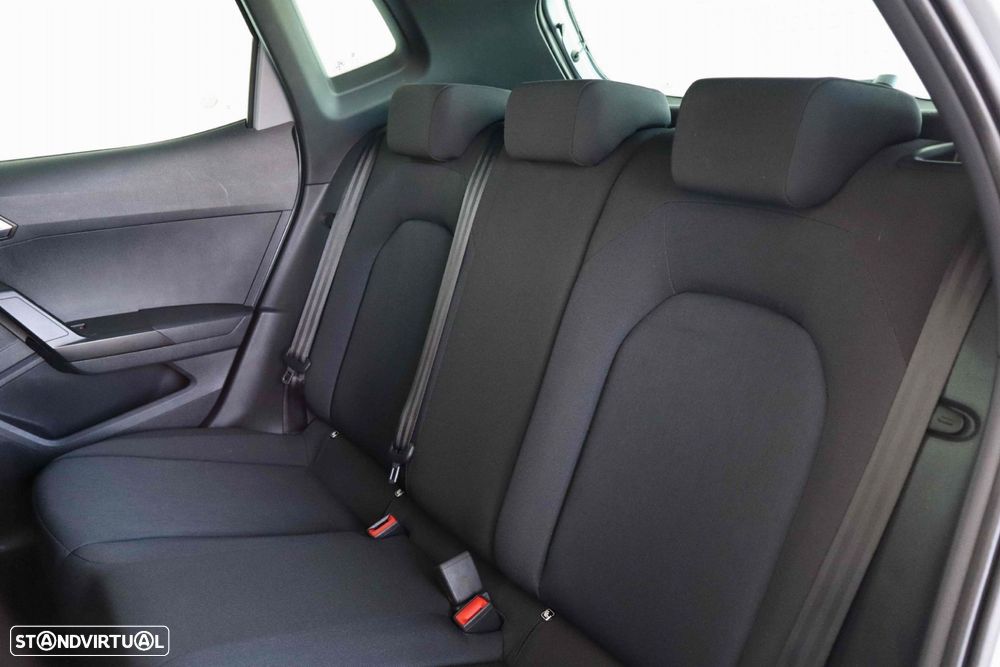 SEAT Arona 1.0 TSI FR - 41