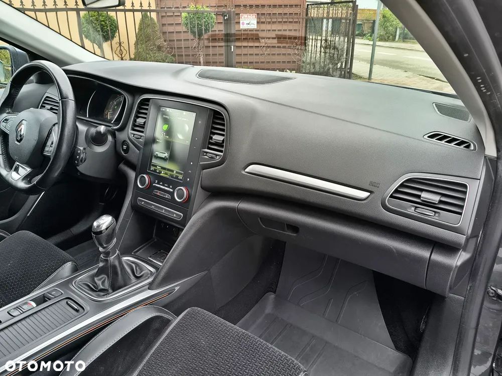 Renault Megane ENERGY TCe 130 Start & Stop LIMITED - 26