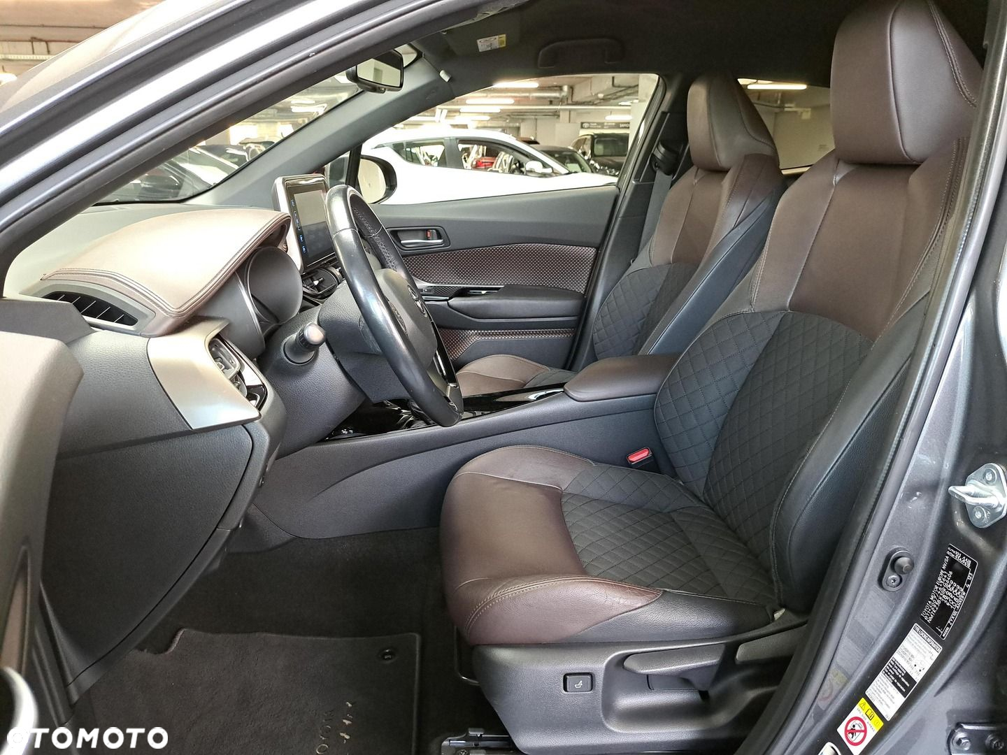 Toyota C-HR 1.8 Hybrid Prestige - 11