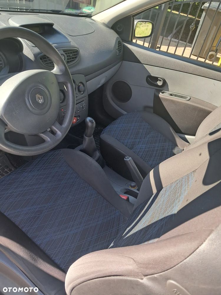 Renault Clio - 5