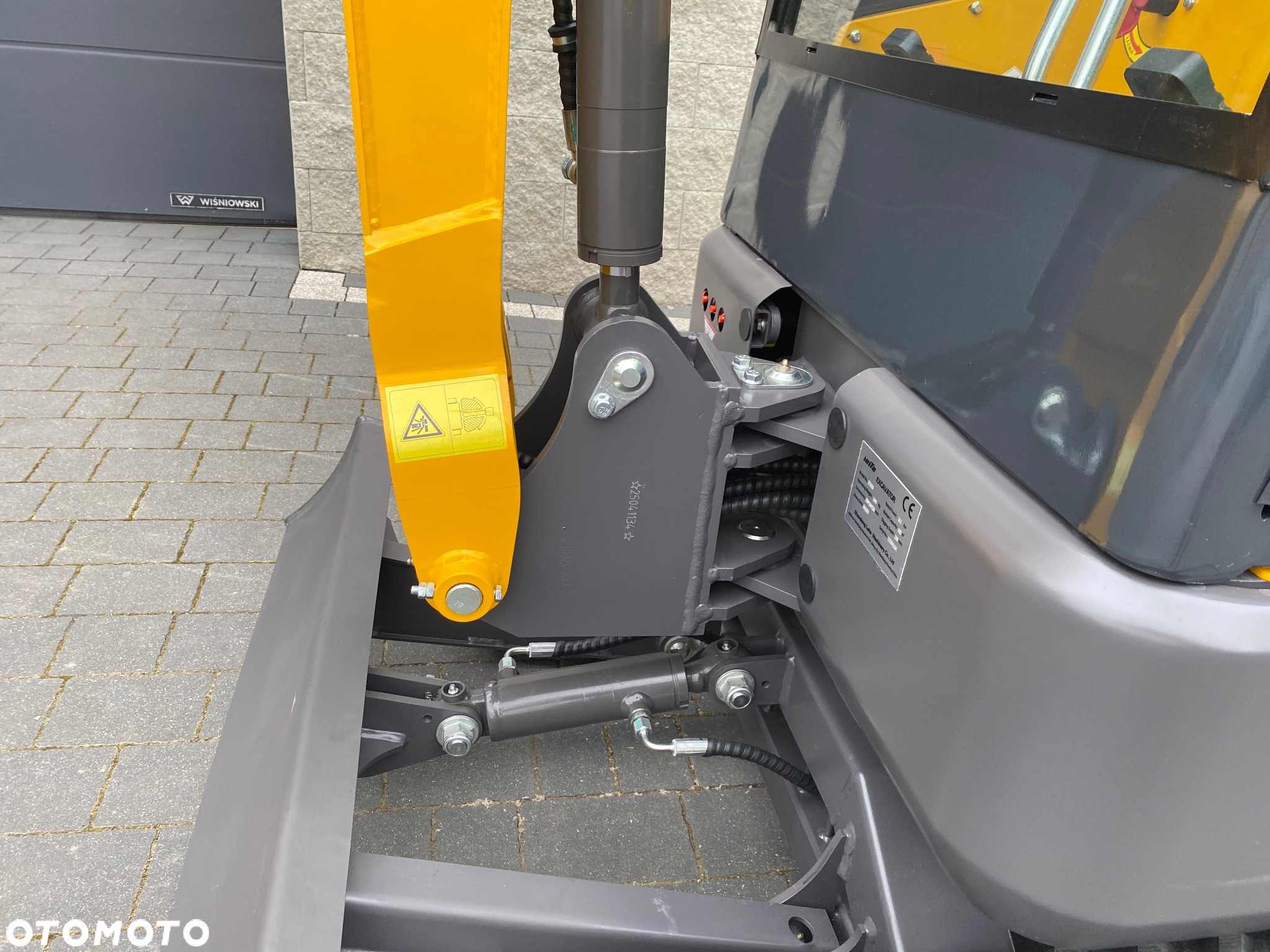Inny Minikoparka 1.6T | Silnik Kubota | Nowa powystawowa | 4 Łyżki | Ramię skrętne | - 16