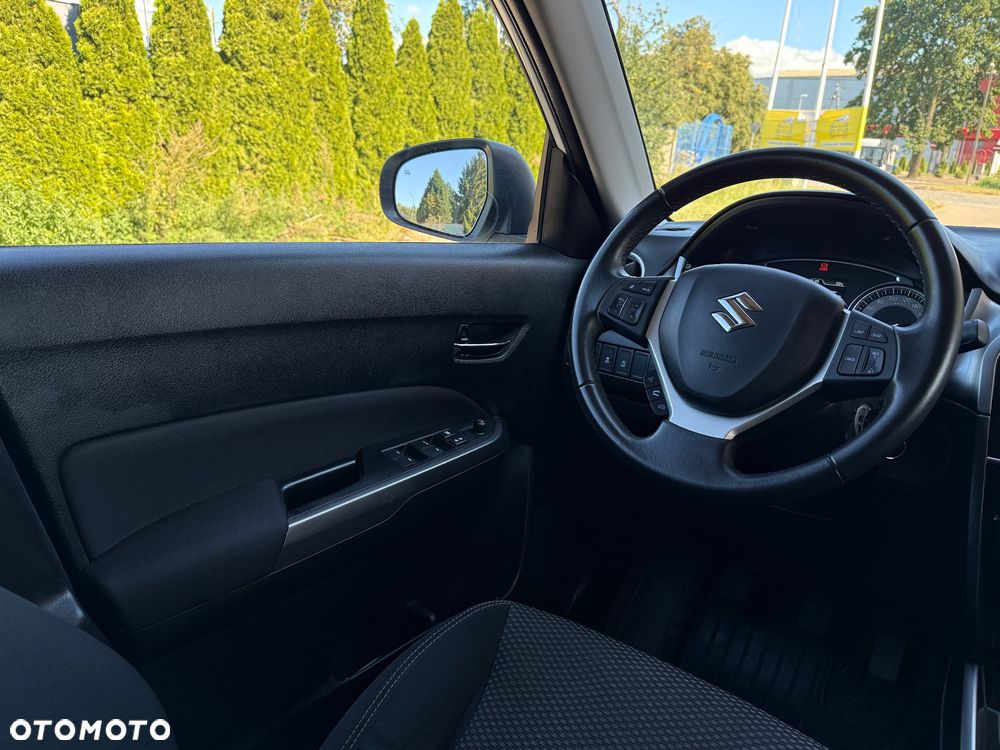 Suzuki Vitara 1.0 Boosterjet Premium 2WD - 18