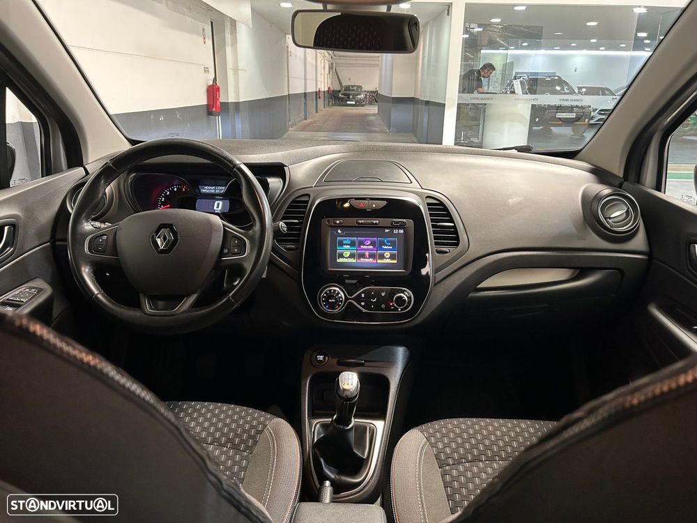 Renault Captur 1.5 dCi Exclusive — fotografia 19