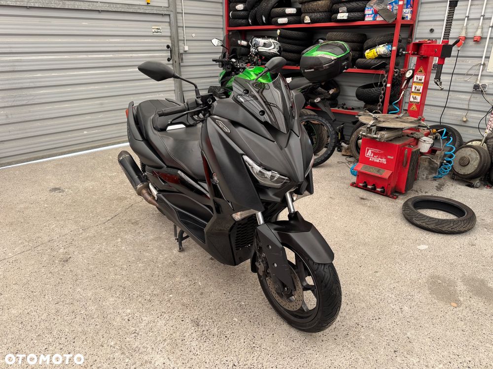 Yamaha X-max - 1