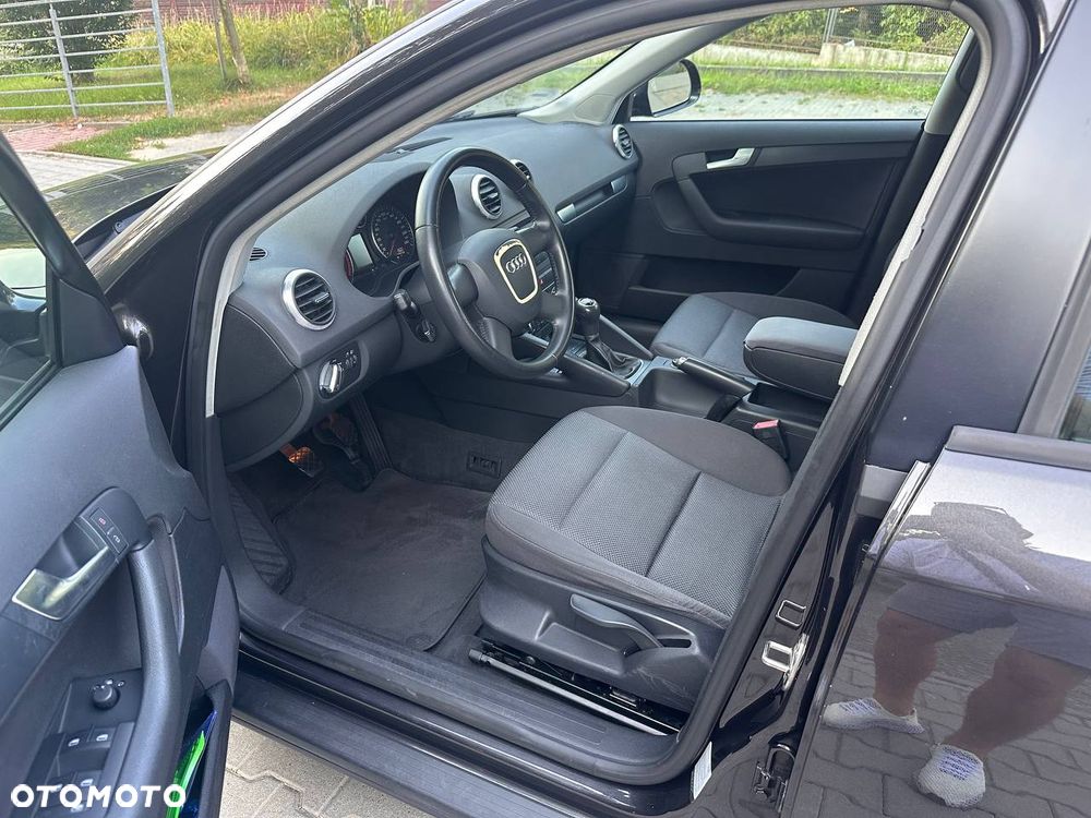 Audi A3 Sportback - 3