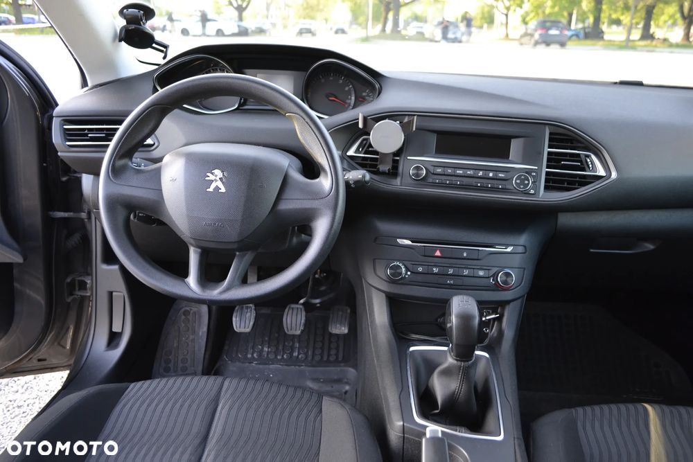 Peugeot 308 1.2 PureTech Access S&S - 20