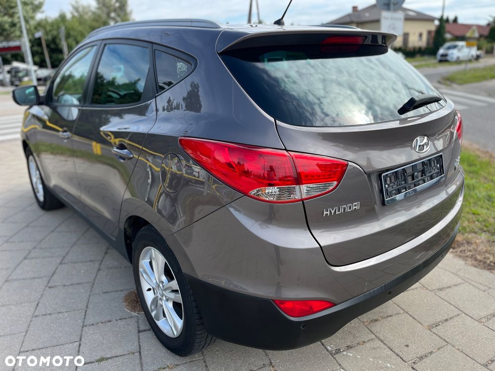 Hyundai ix35 1.7 CRDi 2WD UEFA EURO 2012 Edition - 13