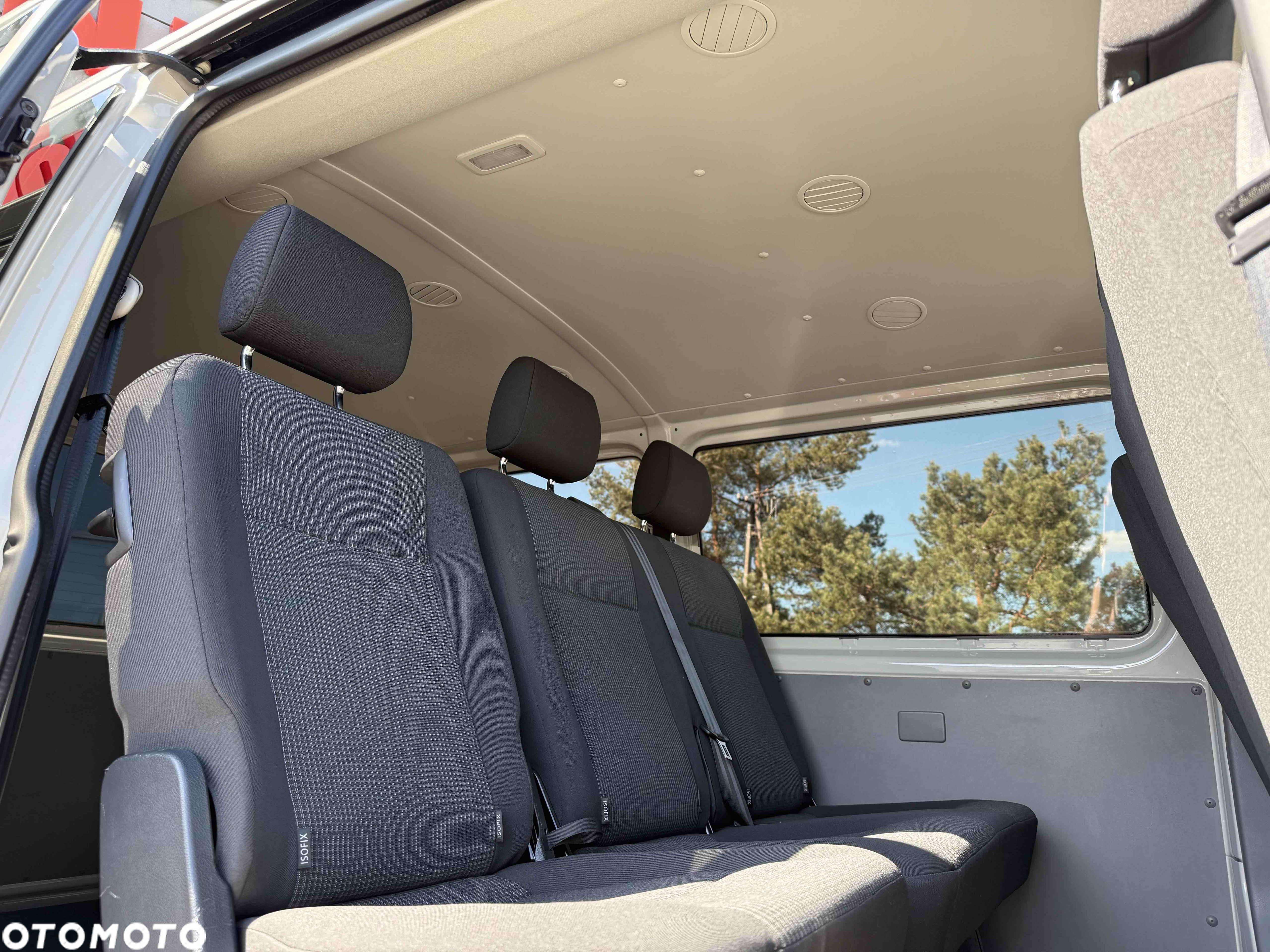 Volkswagen Transporter - 11