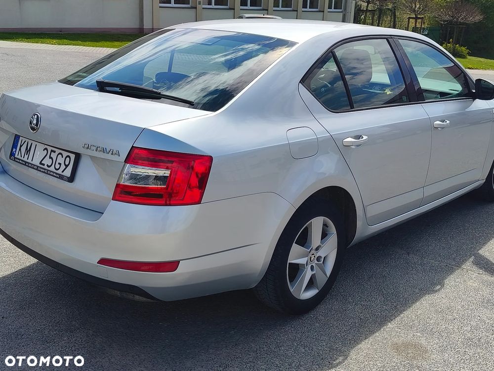 Skoda Octavia 1.6 TDI Edition - 4