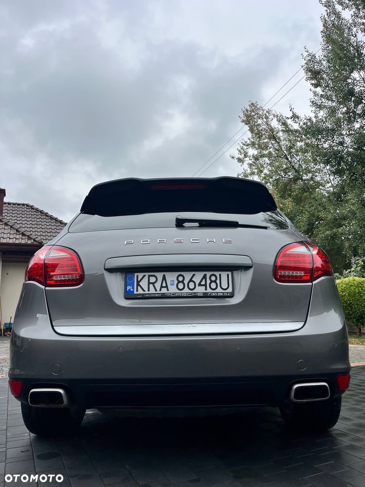 Porsche Cayenne - 12